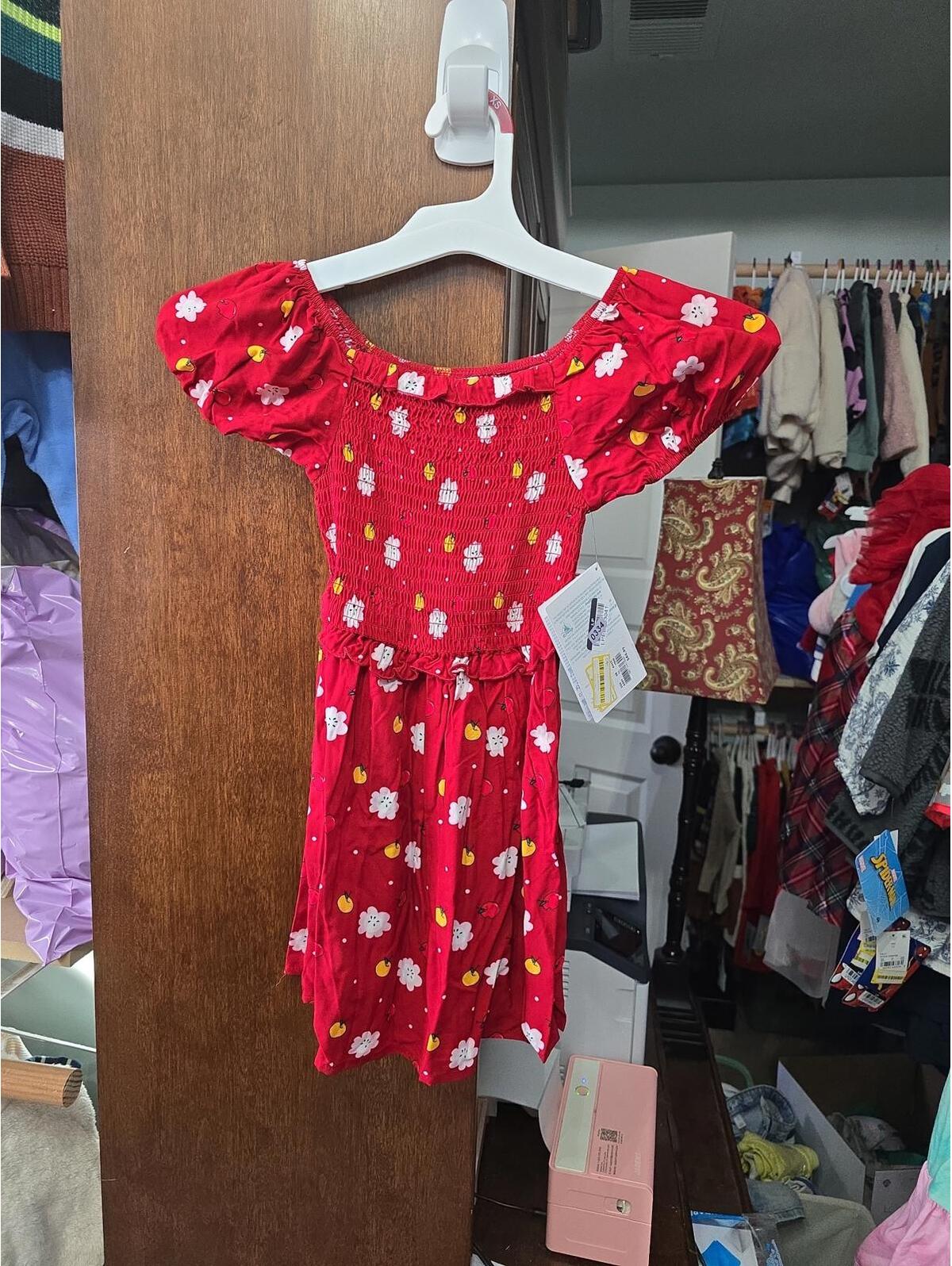 4 Brand New Snow White Dress From The Disney StoreItem 334